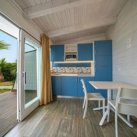קאפו ואטיצ'אנו Marinella Beach Apartment מראה חיצוני תמונה