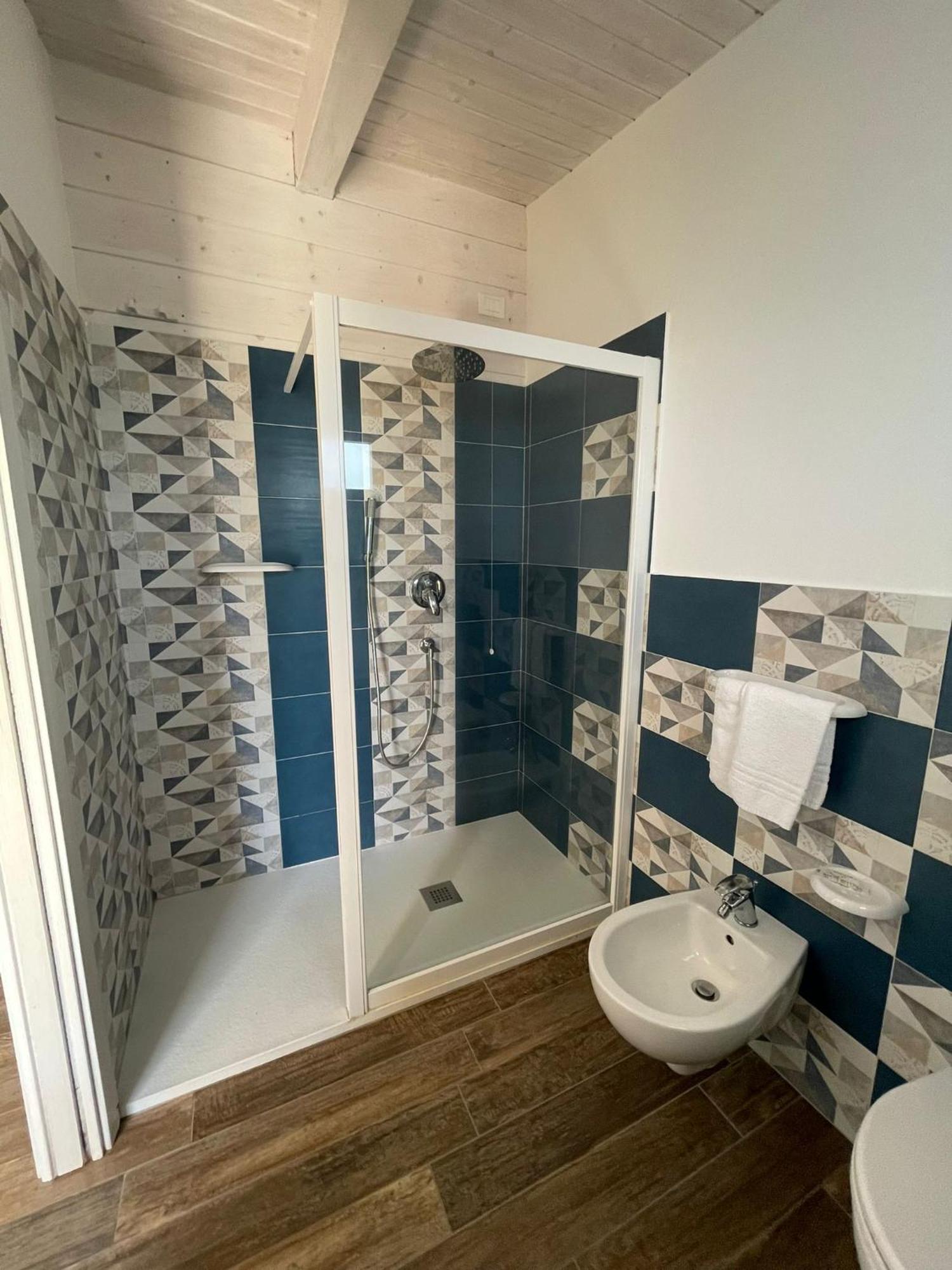 קאפו ואטיצ'אנו Marinella Beach Apartment מראה חיצוני תמונה
