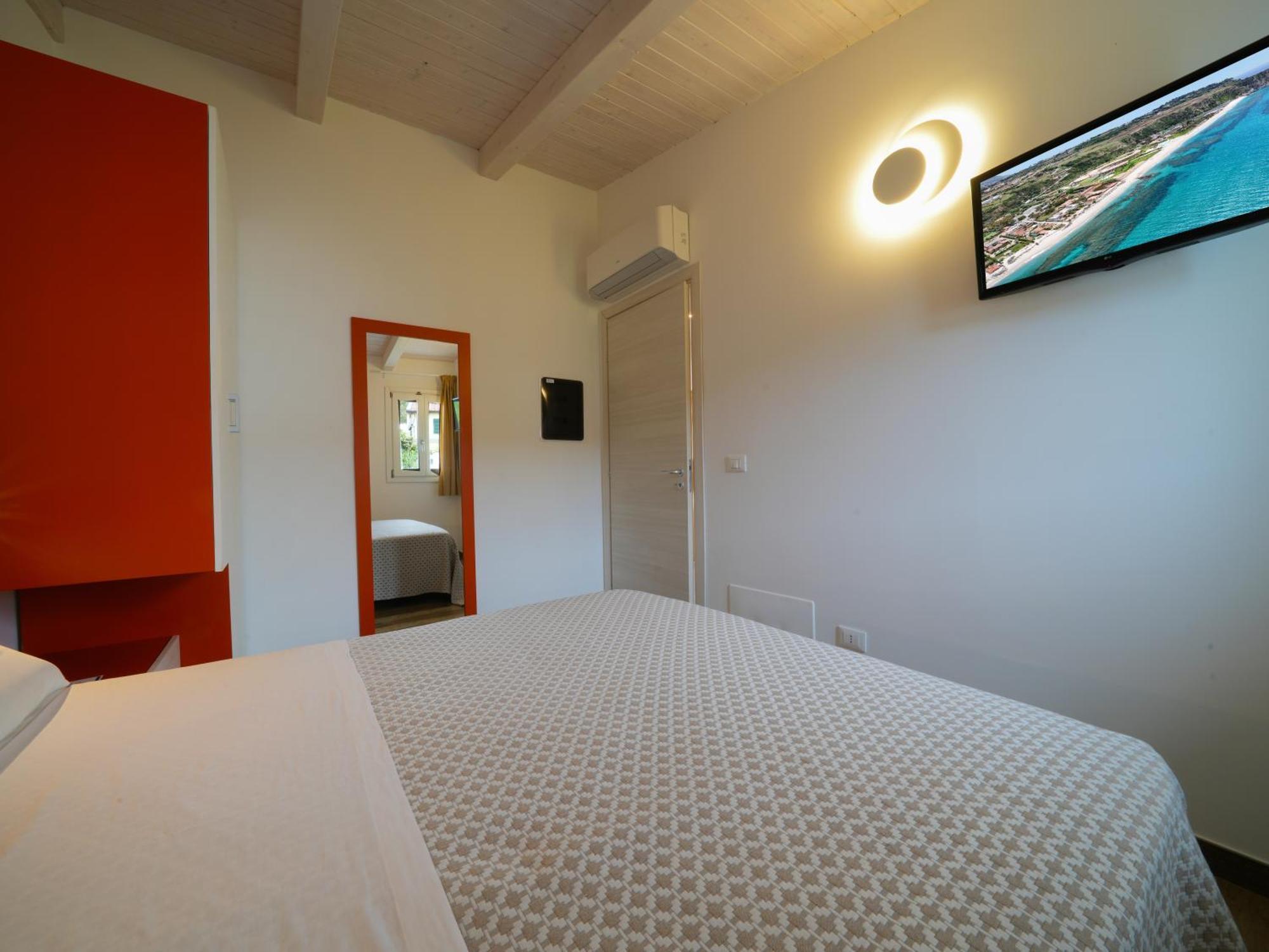 קאפו ואטיצ'אנו Marinella Beach Apartment מראה חיצוני תמונה